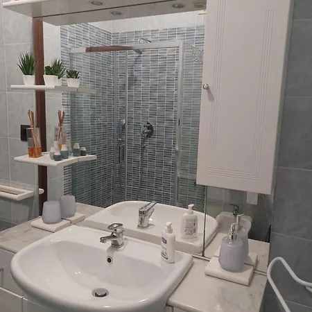 Apartment Casa Paolina Genoa
